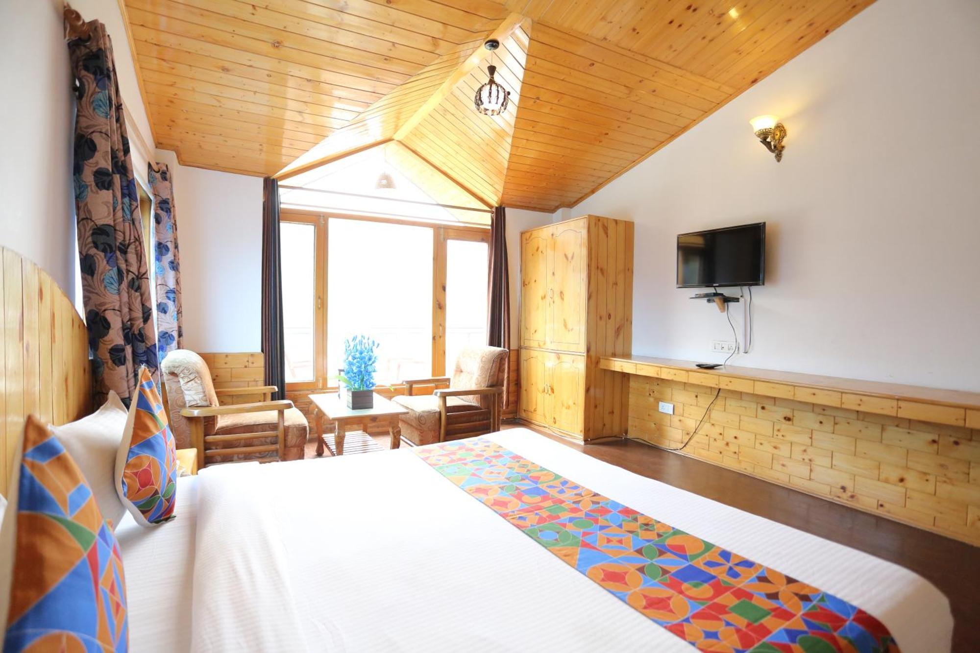 Hotel Surbhi Vashist Bagian luar foto