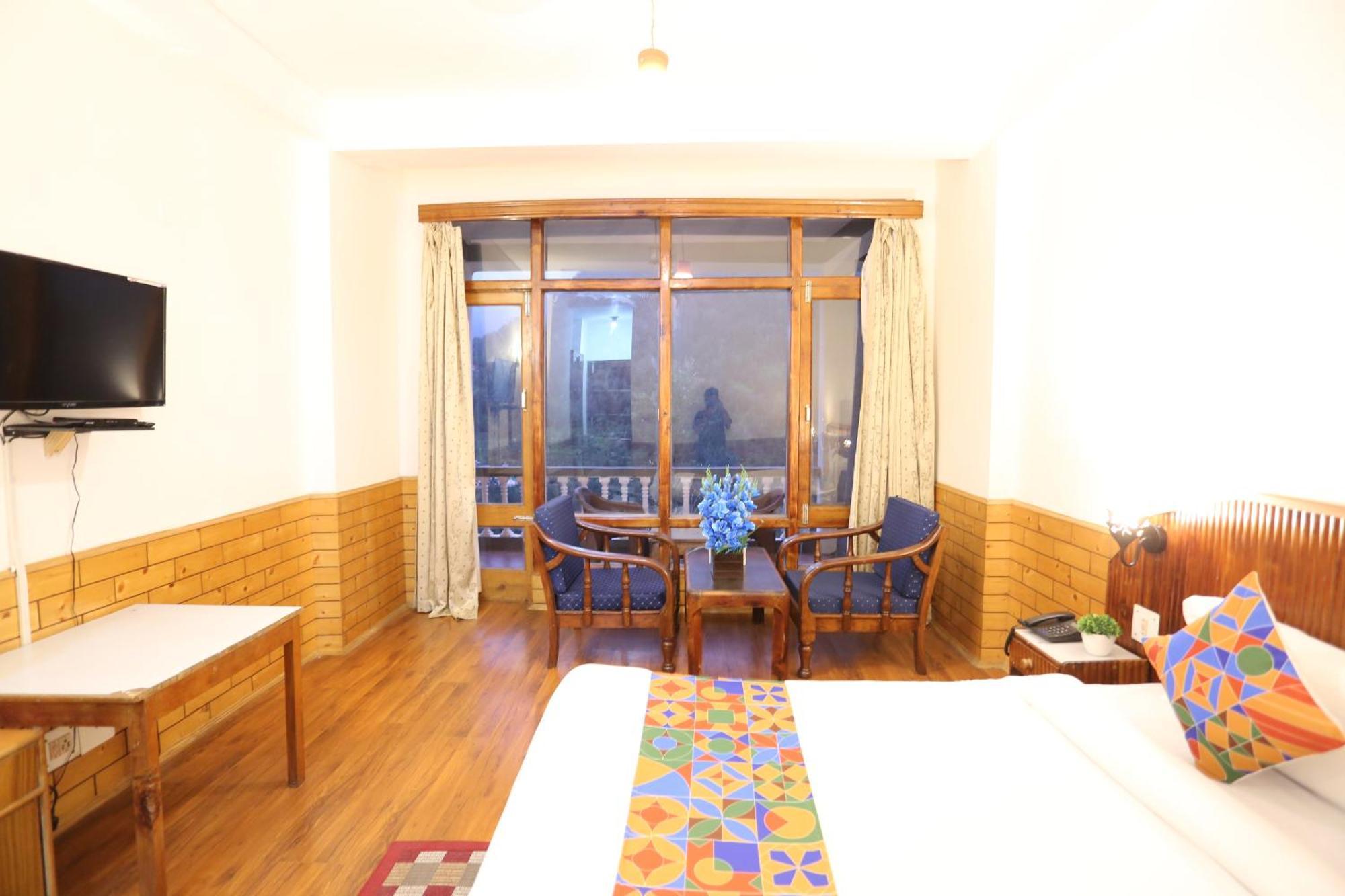 Hotel Surbhi Vashist Bagian luar foto